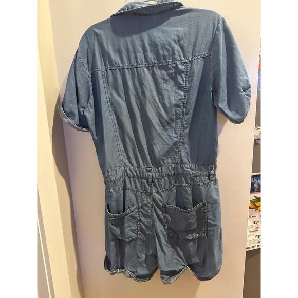 Zenana Chambray Denim Light Wash Shorts Romper, M - Picture 5 of 6